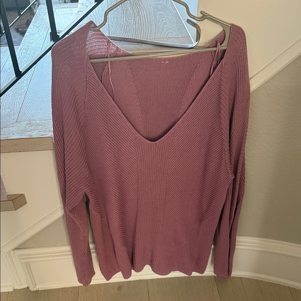 lululemon athletica Dusty Rose V-Neck Sweater